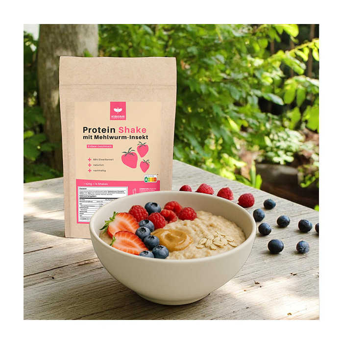 Protein-Porridge Deluxe mit Beeren & Nussmus
