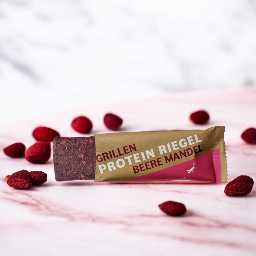 
                  
                    Protein Riegel 3x Beere Mandel und 3x Kakao
                  
                