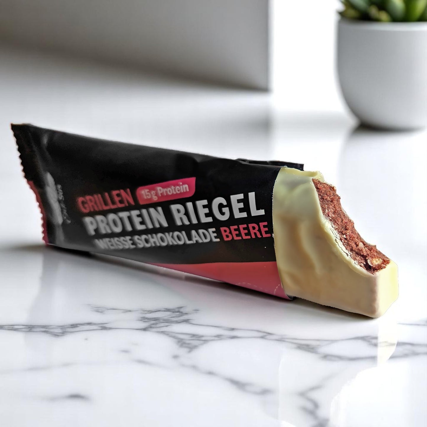 
                  
                    EntoSus - Protein Riegel - weiße Schokolade Beere - 15g Protein pro Riegel
                  
                